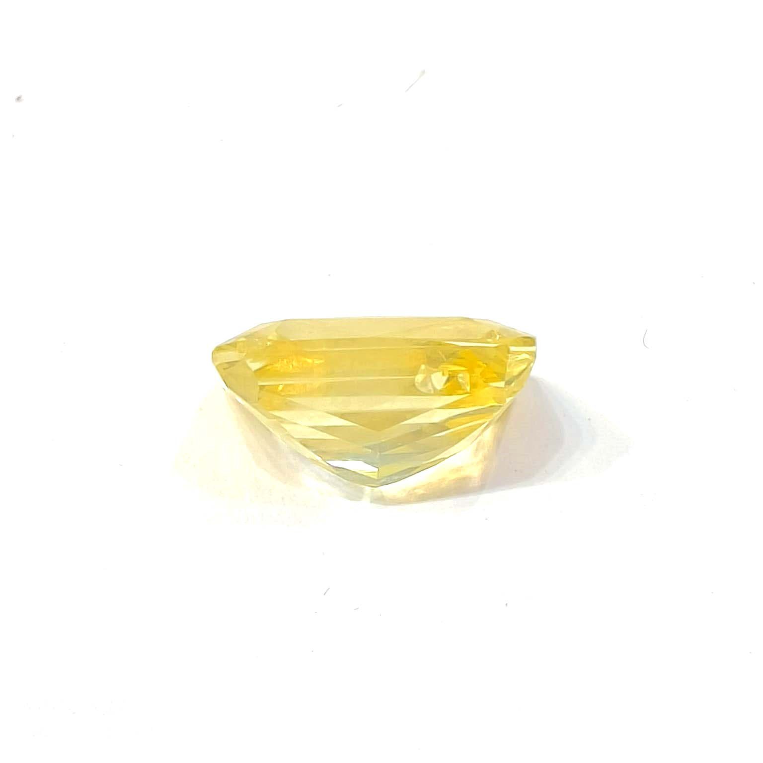 Yellow natural sapphire