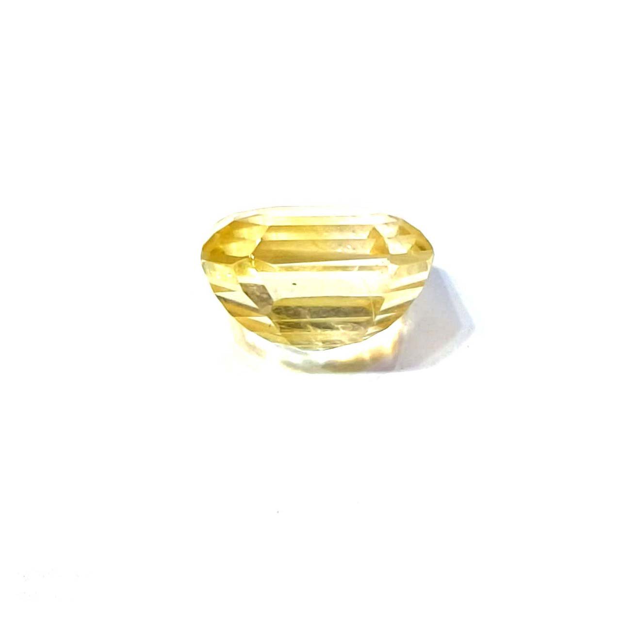 Yellow natural sapphire